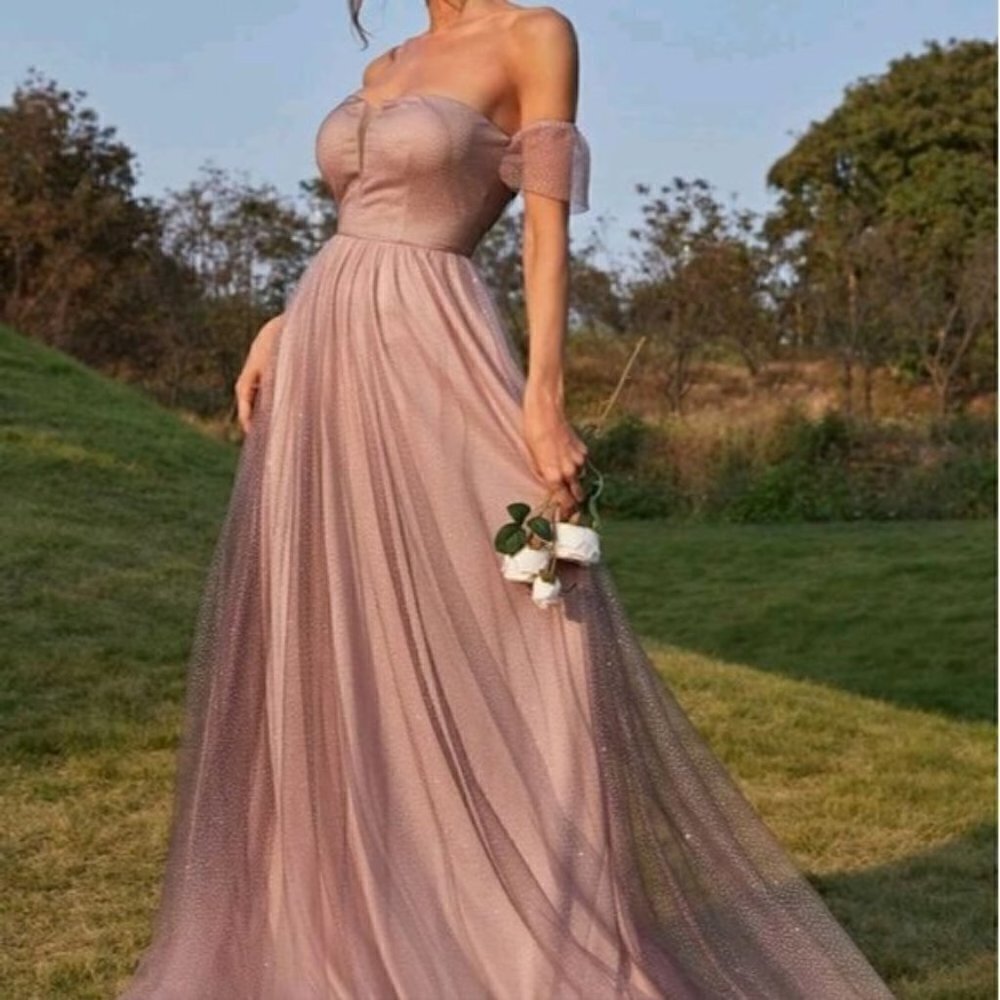 PREMIUM BRAND AND QUALITY BLUSH SPECIAL OCCASIONS GLAMOROUS
